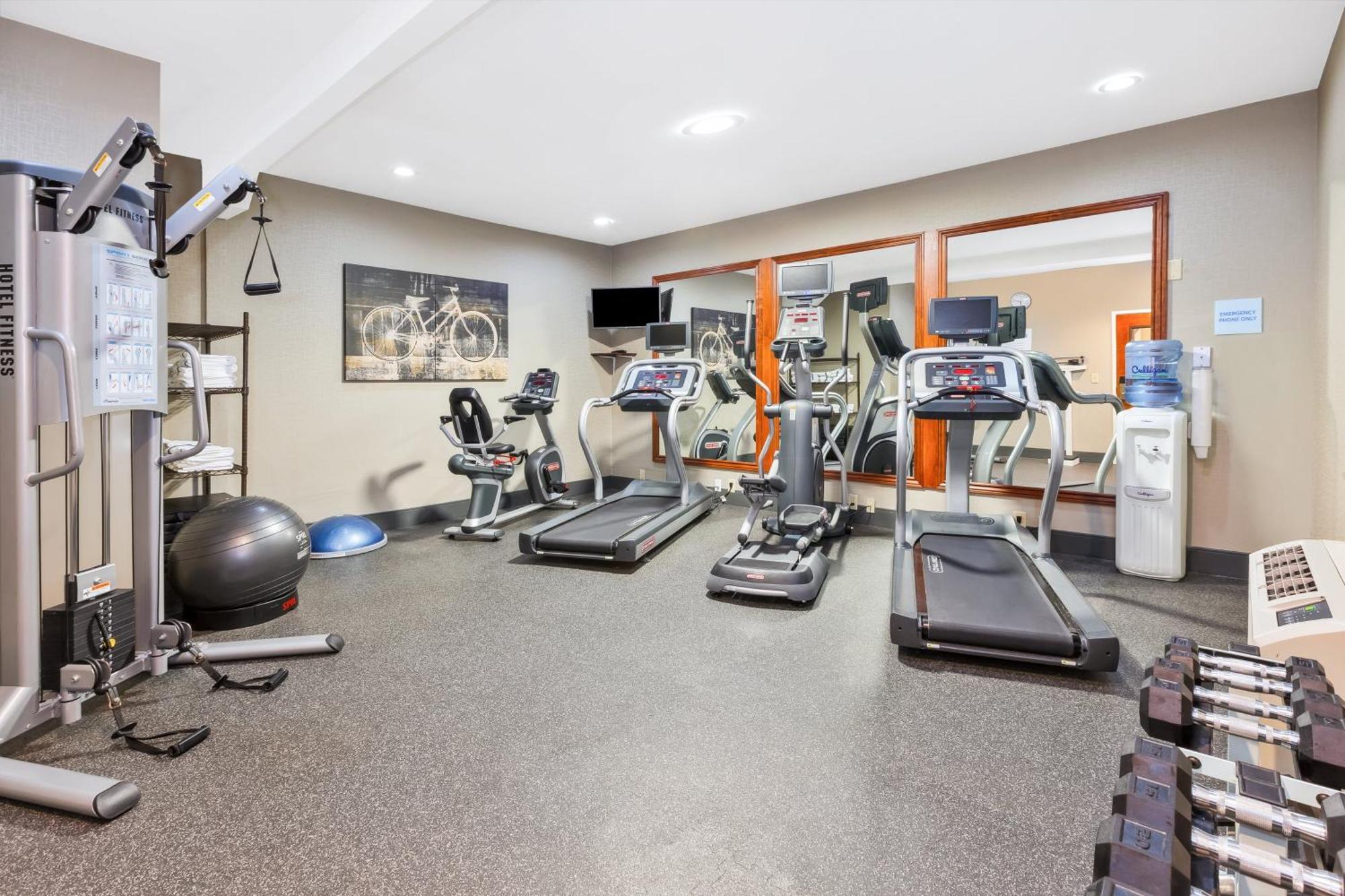 Holiday Inn Express & Suites Carmel North - Westfield By Ihg Εξωτερικό φωτογραφία