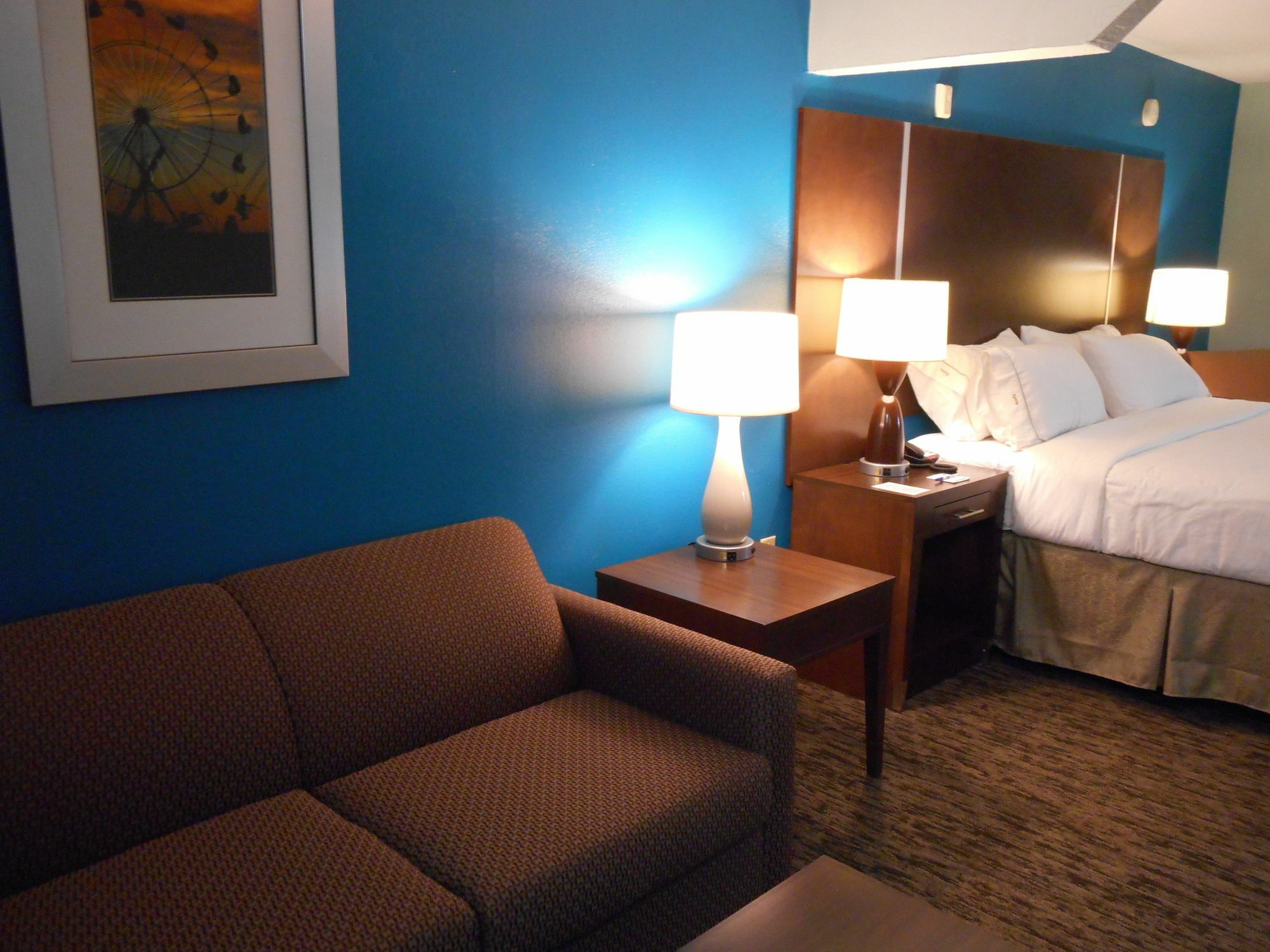 Holiday Inn Express & Suites Carmel North - Westfield By Ihg Εξωτερικό φωτογραφία