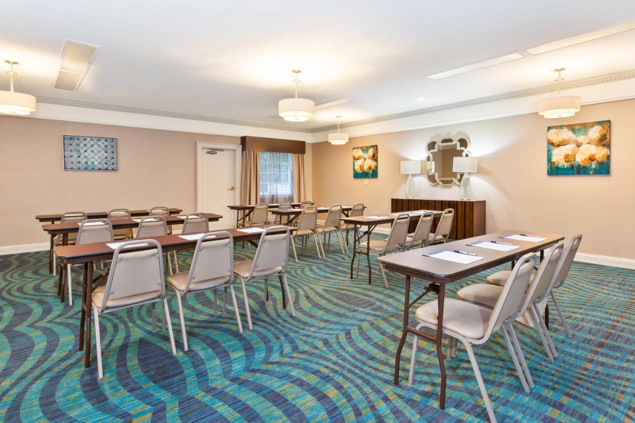 Holiday Inn Express & Suites Carmel North - Westfield By Ihg Εξωτερικό φωτογραφία
